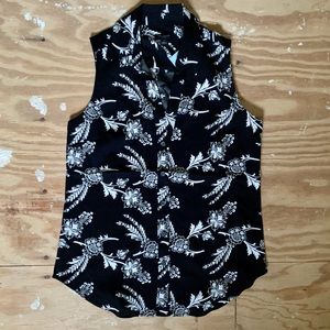 Ann Taylor Sleeveless black and white Shirt sz XSP